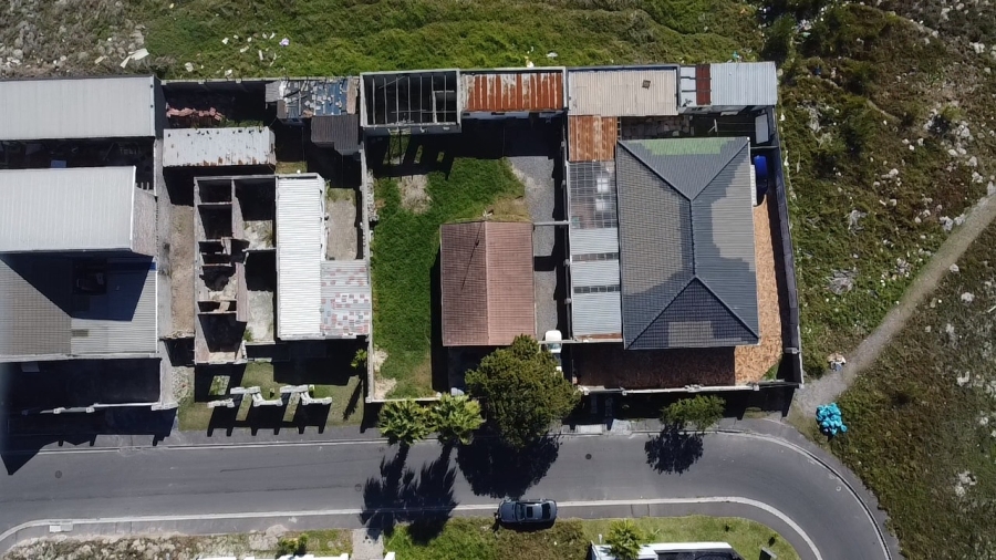 3 Bedroom Property for Sale in Pelican Park Western Cape